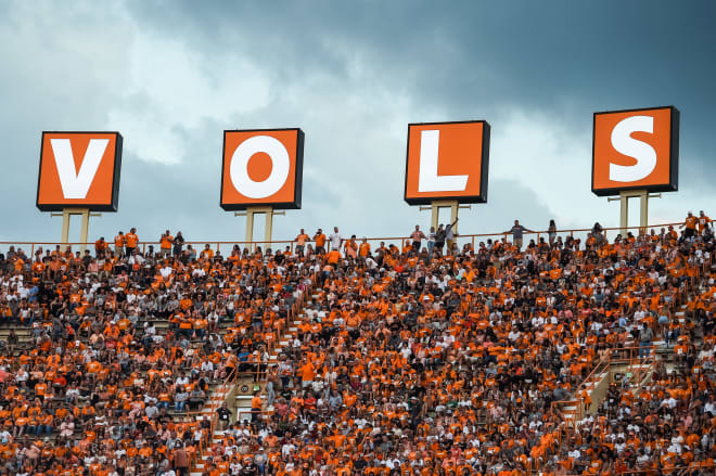 Gameday Central: Information, notes, links for Orange and White Game ...