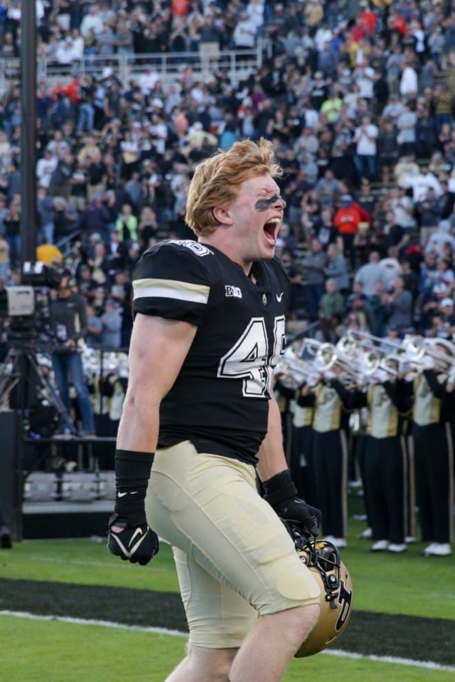 How Can Fans Catch Every Play of the Purdue vs. Illinois Game on