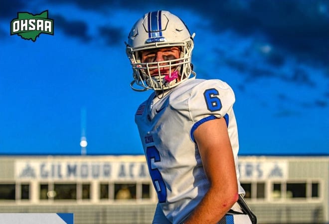 Illinois offered three-star tight end Brody Lennon.  