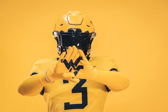 Cox has committed to the West Virginia Mountaineers football program.