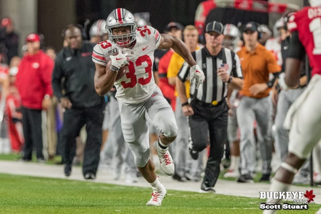 Master Teague III leaves the Nebraska defense behind him.