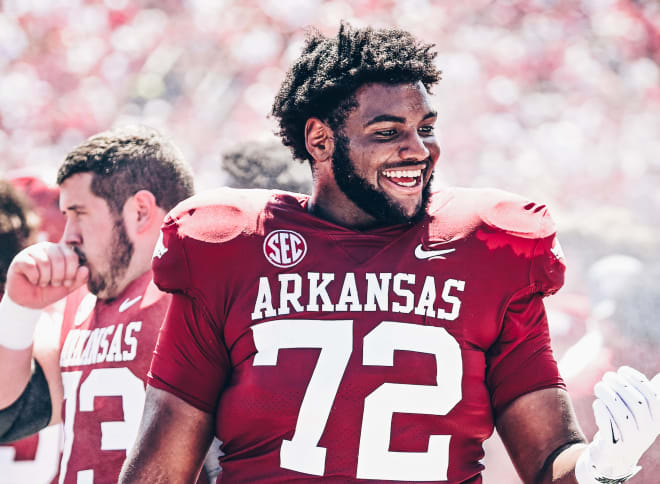 Former Arkansas OL Andrew Chamblee will enter the transfer portal.