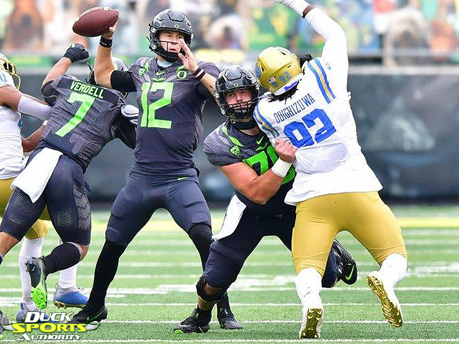 The Oregon offense made some big plays through the air in their 38-35 win over UCLA