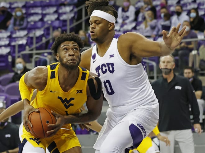 Derek Culver scored XX points against the TCU Horned Frogs on Tuesday.