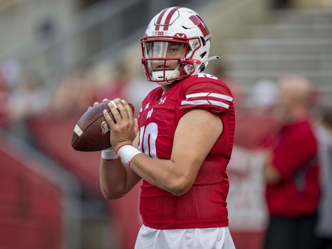 Wisconsin Football: QB Deacon Hill grows during first season at UW