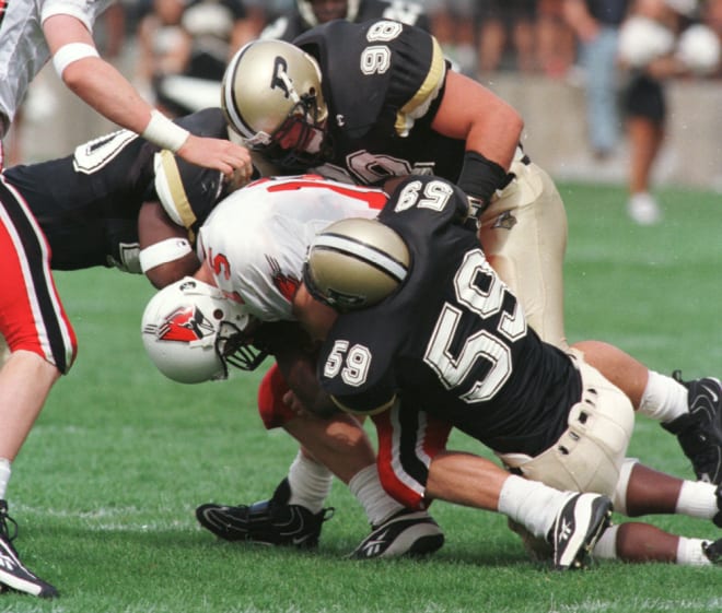 Catching up with former Bears and Patriots linebacker Rosevelt Colvin - The  Athletic