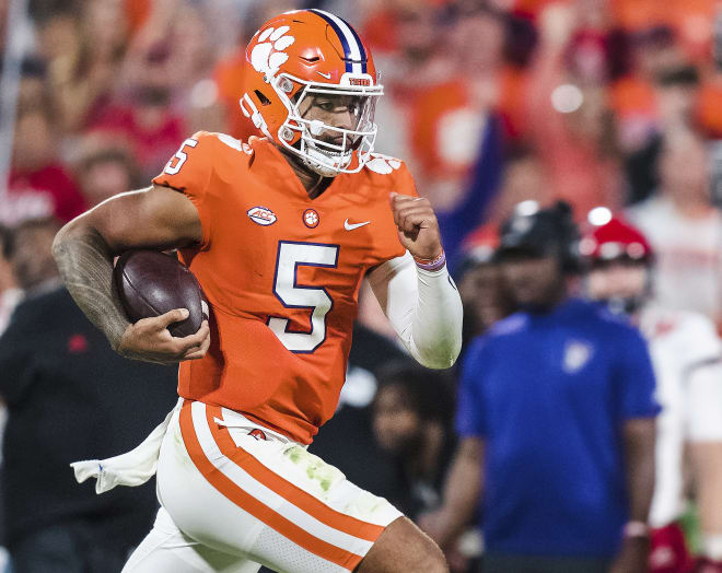 No. 5 Clemson stays unbeaten in impressive 3020 win over No. 10 N.C