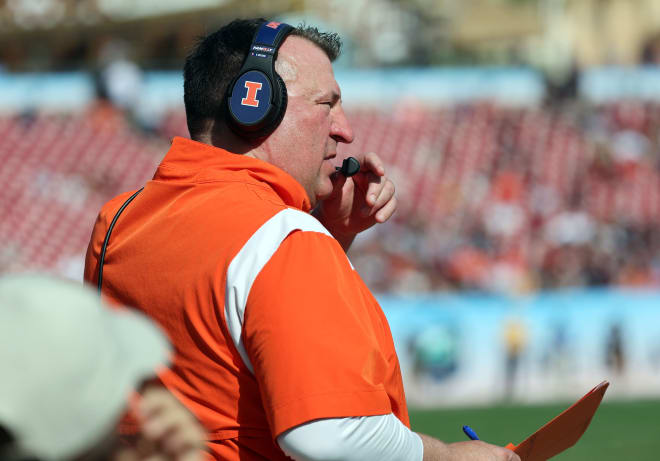 Giants lose Bret Bielema to Illinois