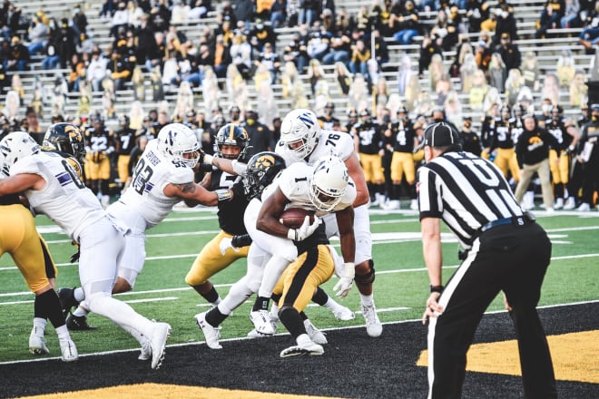 Jesse Brown scored two touchdowns against Iowa.