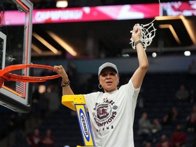 Dawn Staley might just be the best-dressed coach in basketball.