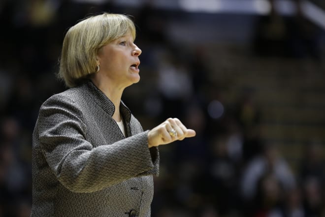  Women's basketball Sharon Versyp will retire effective immediately.
