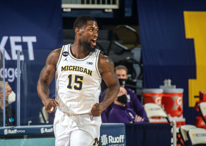 Michigan Wolverines basketball G Chaundee Brown