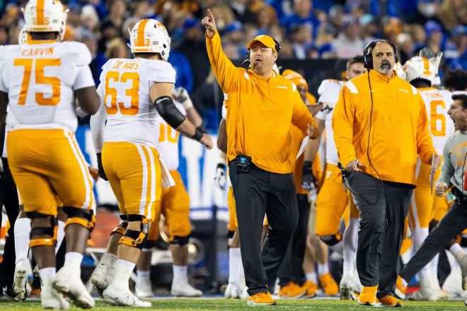 Look: Tennessee football going with all black uniforms against Kentucky -  Rocky Top Talk