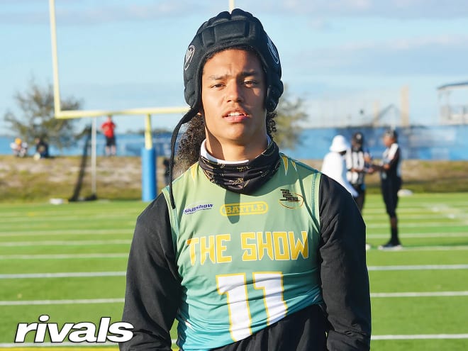 Four-star wide receiver Rico Flores Jr. included Notre Dame among his top five schools.