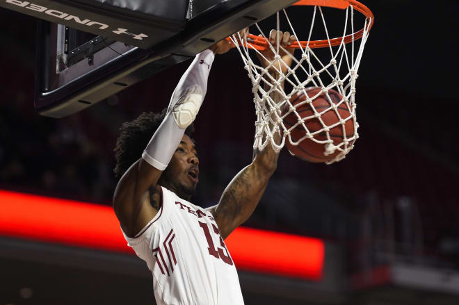 Temple Owls forward Quinton Rose finishes a dunk