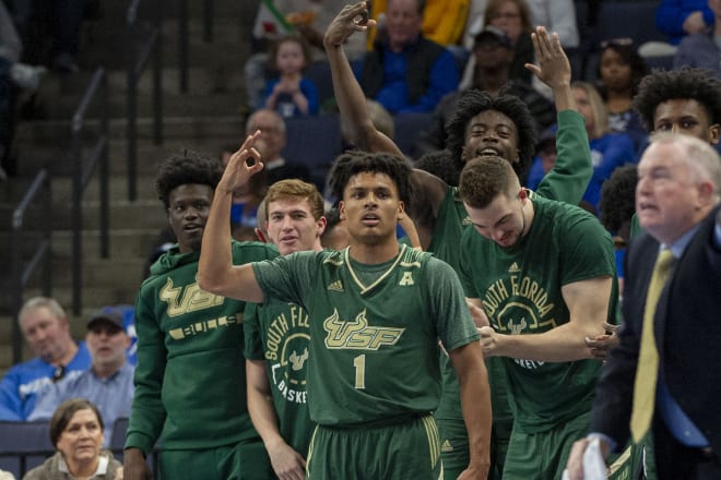 Zack Dawson, Mark Calleja, Xavier Castañeda (1), Antun Maričević, Rashun Williams, B.J. Mack and assistant coach Tom Herrion at FedEx Forum in Memphis. 