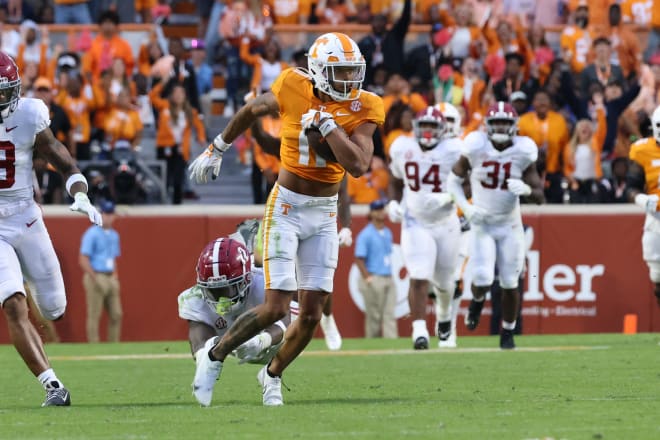 Oct 15, 2022; Knoxville, Tennessee, USA; Tennessee Volunteers wide receiver Jalin Hyatt (11) runs for a touchdown against the Alabama Crimson Tide during the second half at Neyland Stadium.