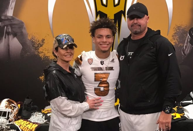 Wide receiver Gavin Holmes and his family during his recent Arizona State visit