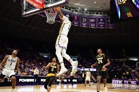Oregon transfer Kavell Bigby-Williams is the only LSU player with NCAA tournament experience