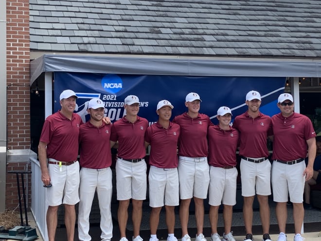 The Florida State men's golf team rolled to an easy victory on Wednesday at the Tallahassee Regional at the Seminole Legacy Golf Club.