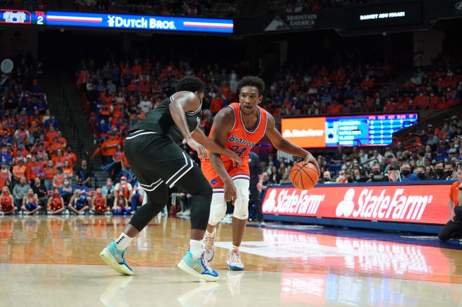 Marcus Shaver, Jr. scored 20 points for the second-straight game, his team-leading fourth such game of the season…Shaver, Jr. scored in double figures for the fifth-consecutive game and the 21st time this season…the Broncos are 18-3 when he scores in double figures…Shaver, Jr. also added a team-high three steals, tying his season high.