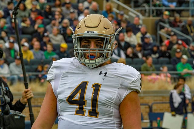 This Guy Plays Notre Dame Football: #41 Kurt Hinish, Defensive Tackle - One  Foot Down