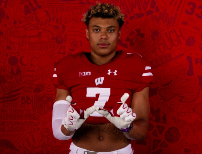 Three-star cornerback Avyonne Jones committed to Wisconsin on June 28. 