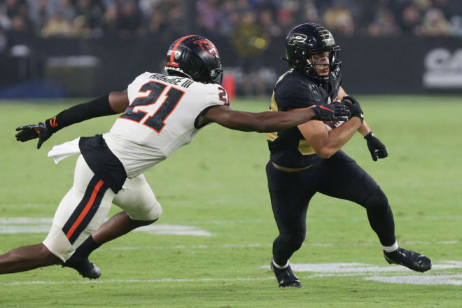 Oregon State defensive back Ron Hardge entered the transfer portal on Monday (USA Today Sports)