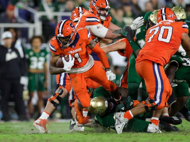 Dec 21, 2023; Boca Raton, FL, USA; Syracuse Orange running back LeQuint Allen (1) runs with the ball against the South Florida Bulls in the second quarter during the RoofClaim.com Boca Raton Bowl at FAU Stadium. Mandatory Credit: Nathan Ray Seebeck-USA TODAY Sports