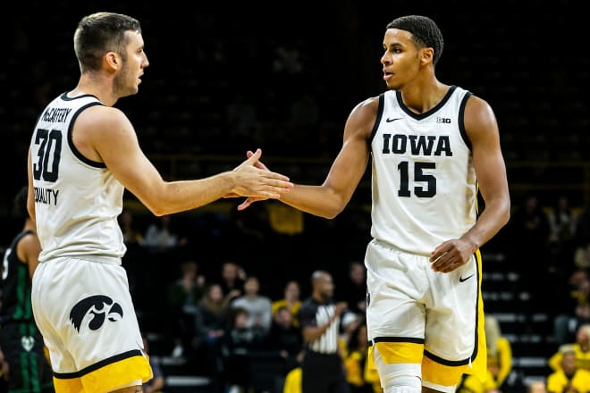 Keegan Murray led the Hawkeyes with 23 points in an 85-51 win over Portland State on Friday.