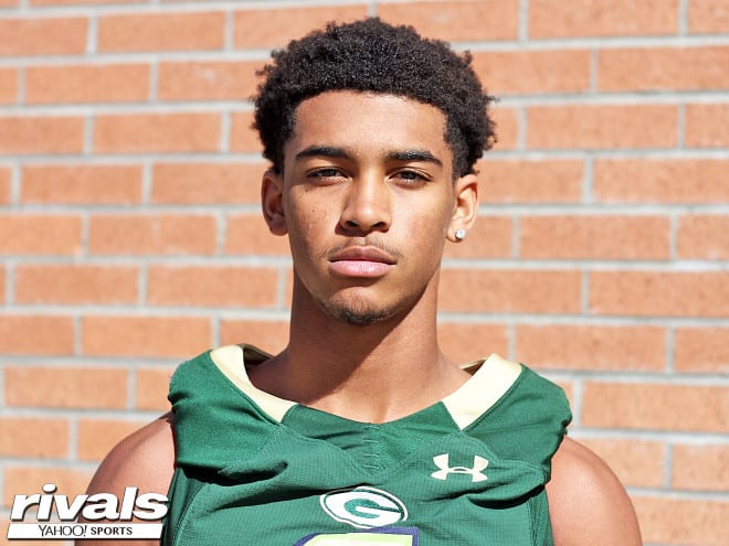 Florida State defensive back commit Kenyatta Watson picked up an offer from Notre Dame on Monday afternoon.