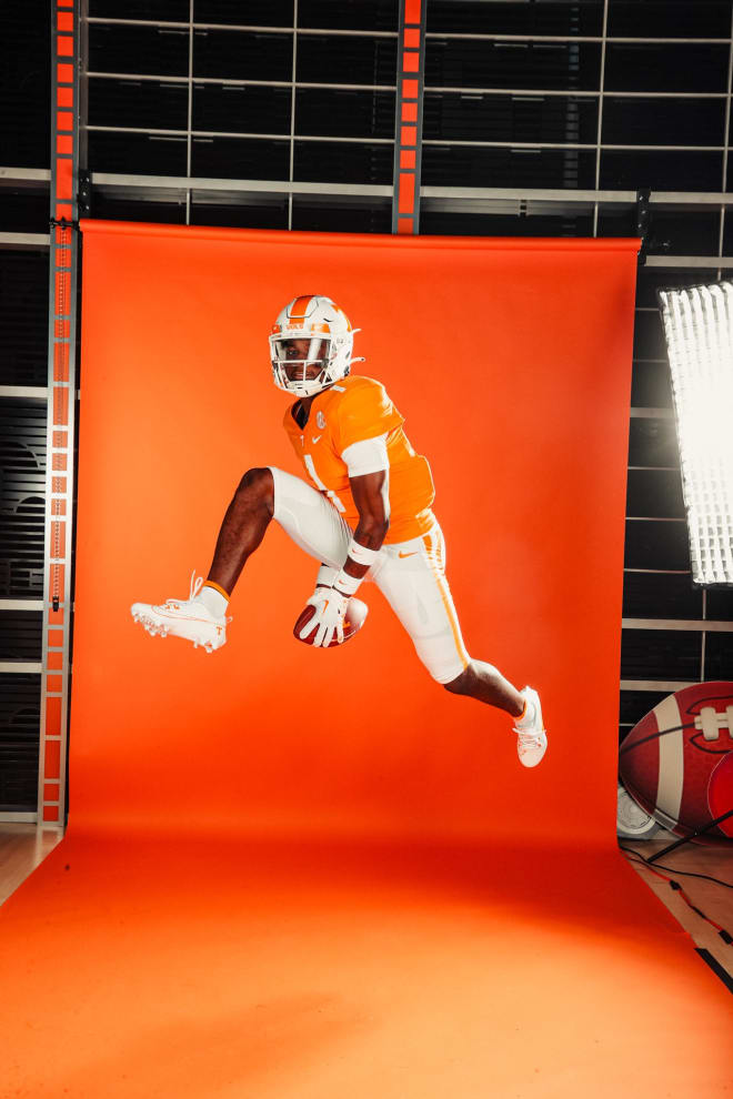 2025 WR Marcus Harris recently visits Tennessee. (Photo provided by Marcus Harris.)