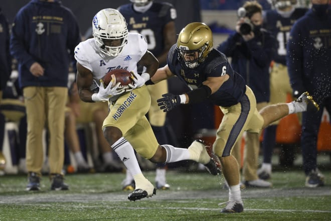 Keylon Stokes came up with a big 37-yard grab for Tulsa in the fourth quarter against Navy.