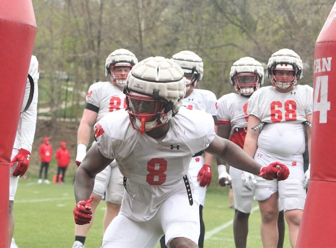 Wisconsin OLB Leon Lowery. 