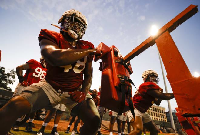 Alabama's defensive line goes through drills during practice. Photo | Alabama Athletics 