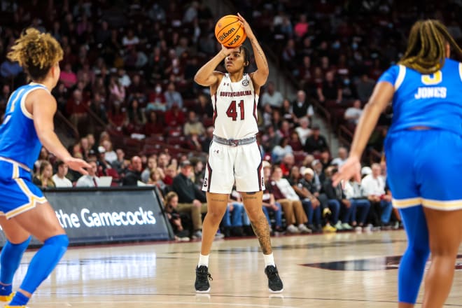 Women's basketball: South Carolina's Dawn Staley wins Naismith COY