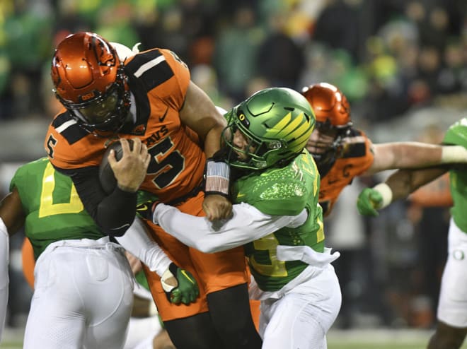 Oregon's defense pressured Oregon State QB DJ Uiagalelei consistently throughout Friday's game.