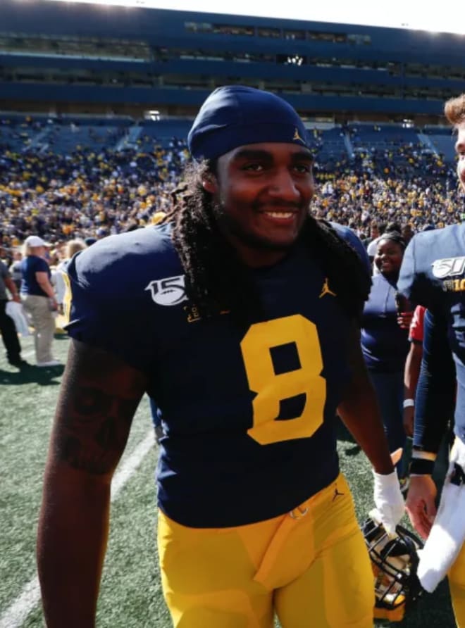 Michigan Wolverines football LB Devin Gil