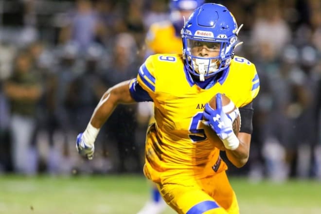 Dyson McCutcheon, a 2021 cornerback from Bishop Amat High School, received a USC offer Friday.