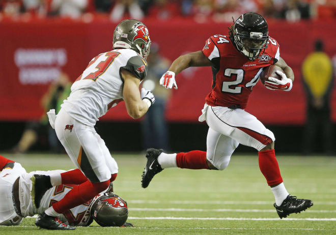 Former FSU running back Devonta Freeman ended 2015 tied for the NFL lead with 11 rushing touchdowns. He is headed to the Pro Bowl.