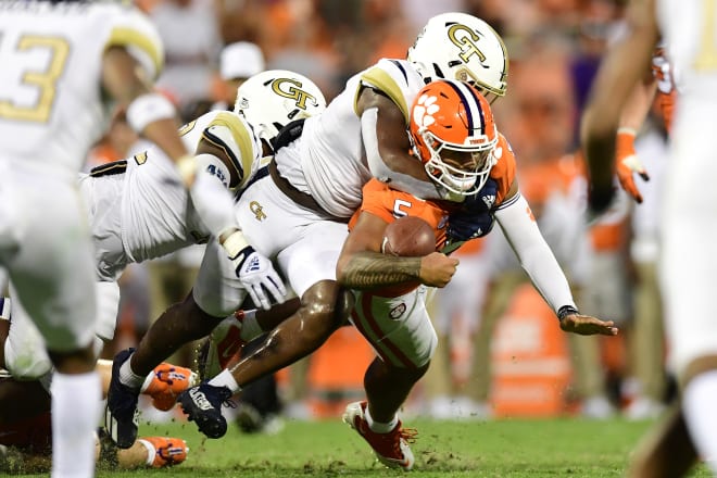 Georgia Tech bottles up Tigers QB DJ Uiagalelei last year on the road in Clemson