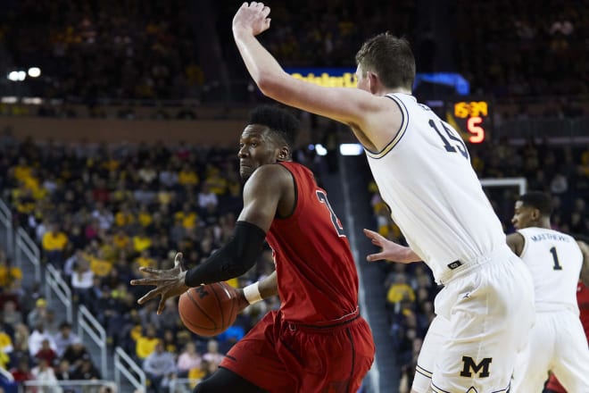 Bruno Fernando (No. 23) and the Terps will look to bounce back at home Sunday versus No. 9 Michigan.