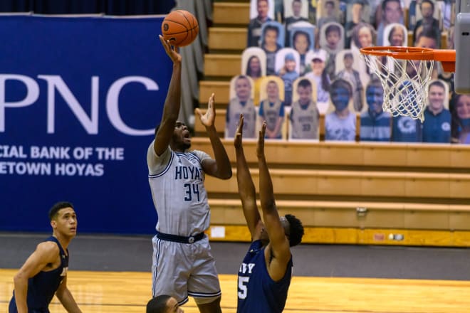 Qudus Wahab, here shooting vs Navy, and his teammates struggled in P&R defense. 