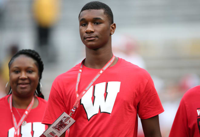 Wisconsin offered Milwaukee King sophomore Jerry Cross on Thursday.