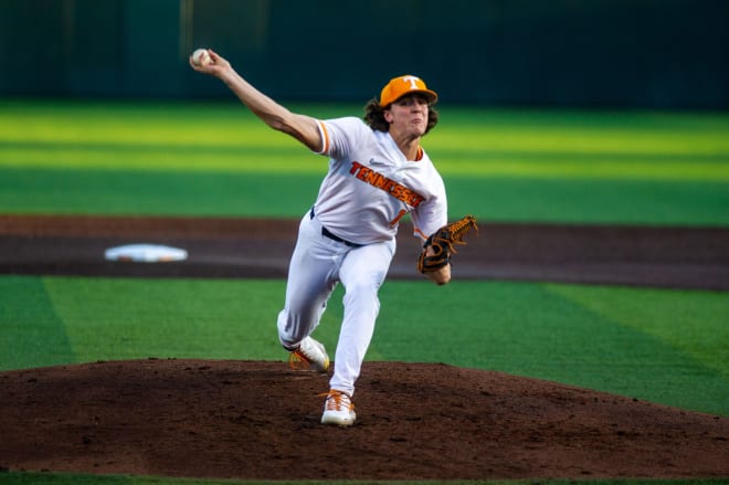 Baseball Vols to face outside competition this fall