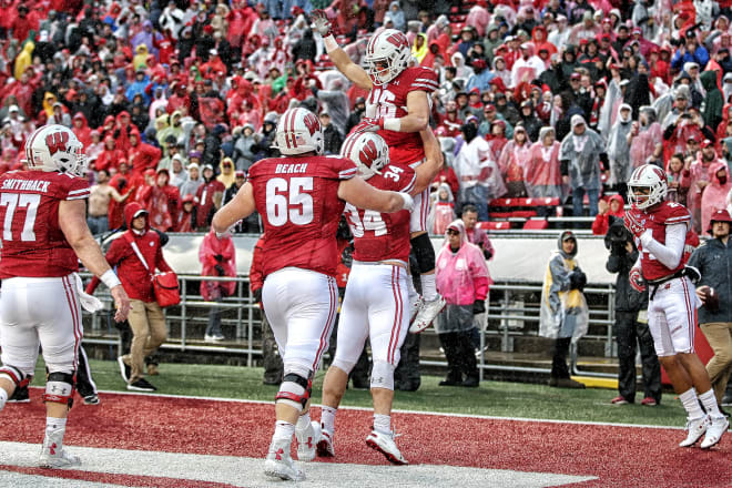 Wide receiver Jack Dunn celebrates a touchdown in 2019. 