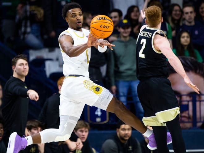 Former five-star recruit JJ Starling, left, has entered the transfer portal following his freshman season at Notre Dame
