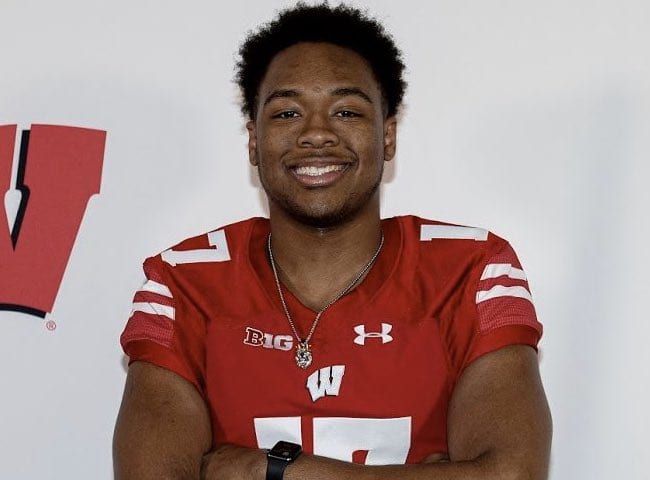 Three-star outside linebacker Darryl Peterson announced his commitment to Wisconsin on Monday. 