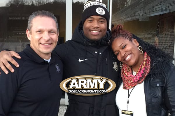 Newest member of the 2016 recruiting class OLB Demann Wilson is flanked by Army HC Jeff Monken and his mother Valetta Frazier during his official visit to West Point this weekend