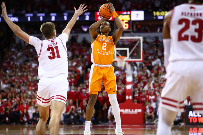 Vols Pass Early-season Test In Road Win At Wisconsin - VolReport